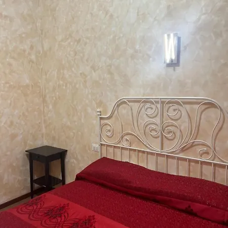 Maison d'hôtes Roma Guest House *