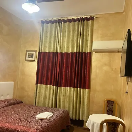 Roma Guest House Πανσιόν
